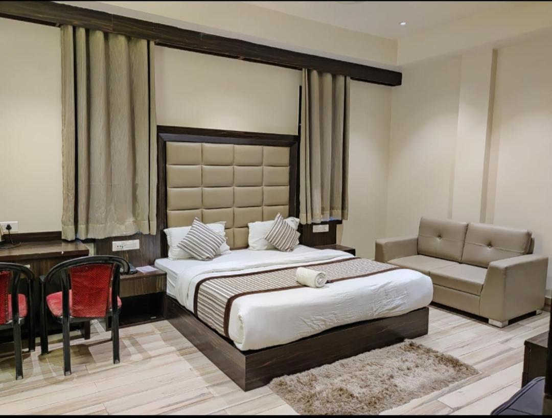 Hotel Sanjay Galaxy,Kanpur Exterior photo